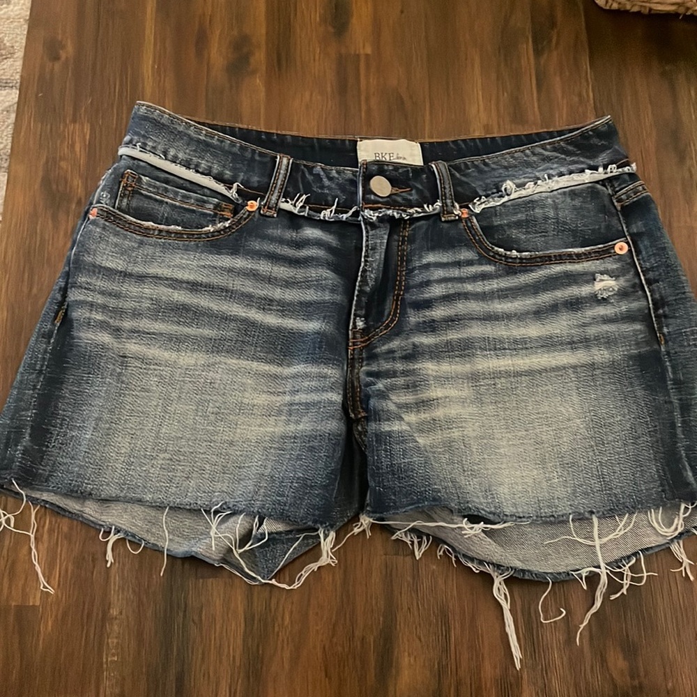 BKE denim shorts size 28